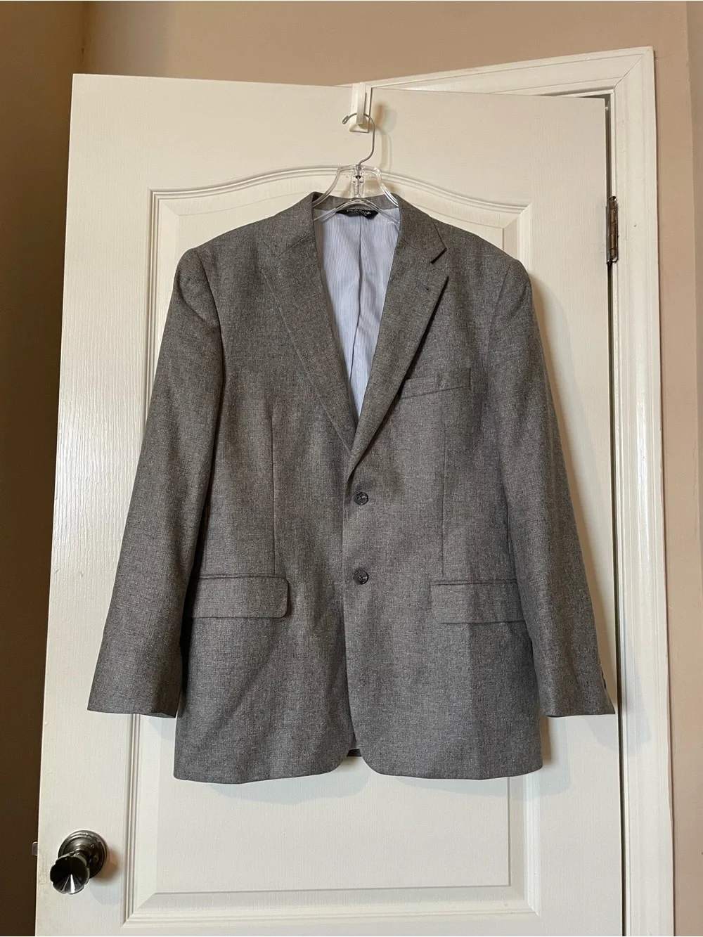 Jos A Bank Signature Collection 100% Silk Sport Coat Blazer Gray 41R Tailored